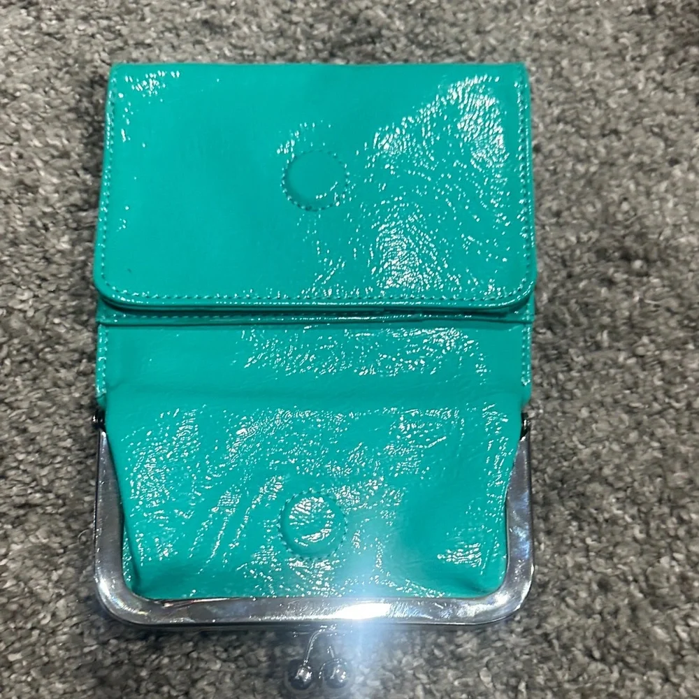 Guess Teal Patent Kiss-Lock Wallet with Silver Hardware - Picture 3 of 4
